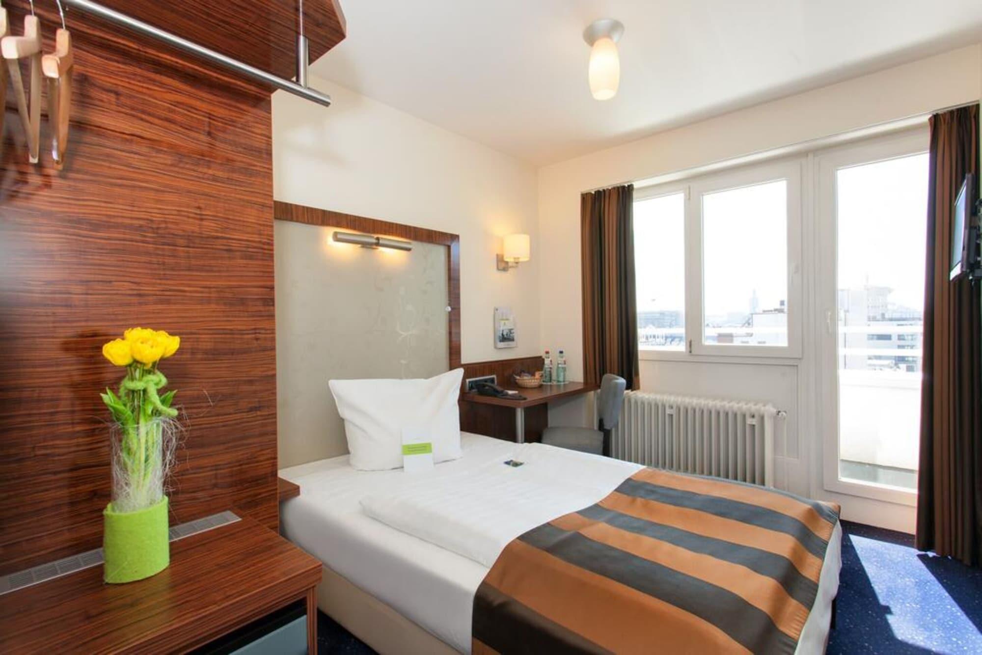 Favored Scala Hotel 3*